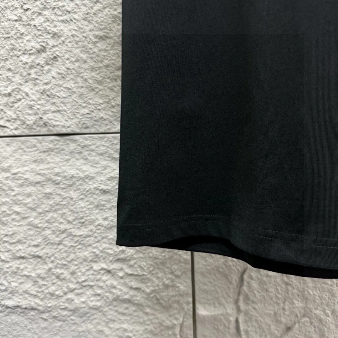 ARC'TERYX* *2025 New Arrival Classic logo T Same Style Size： S （90-130 ） M （120-150 ） L （140-165 ） XL （160-180 ） XXL （180 ） ：Black White